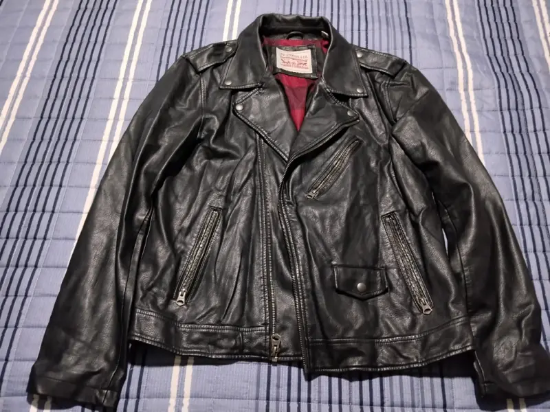 Chaqueta de cuero negra estilo motociclista - 1