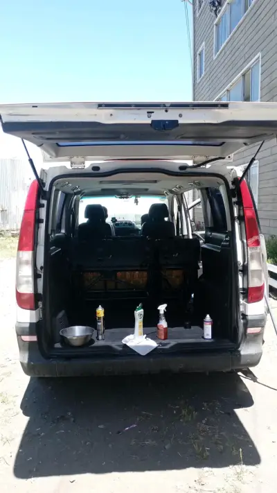 Furgón Mercedes-Benz Vito en buen estado - miniatura 3