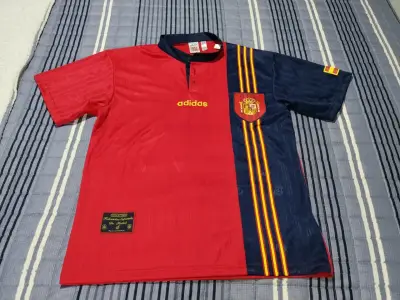 Camiseta Adidas España Roja y Azul - miniatura 1