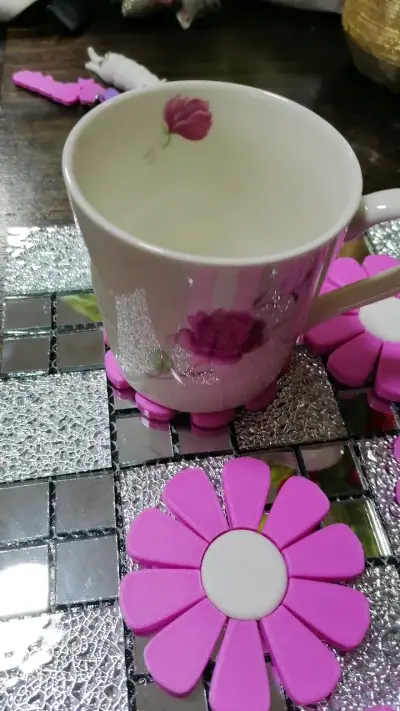 Posavasos  en forma de flor rosa 3D - miniatura 3