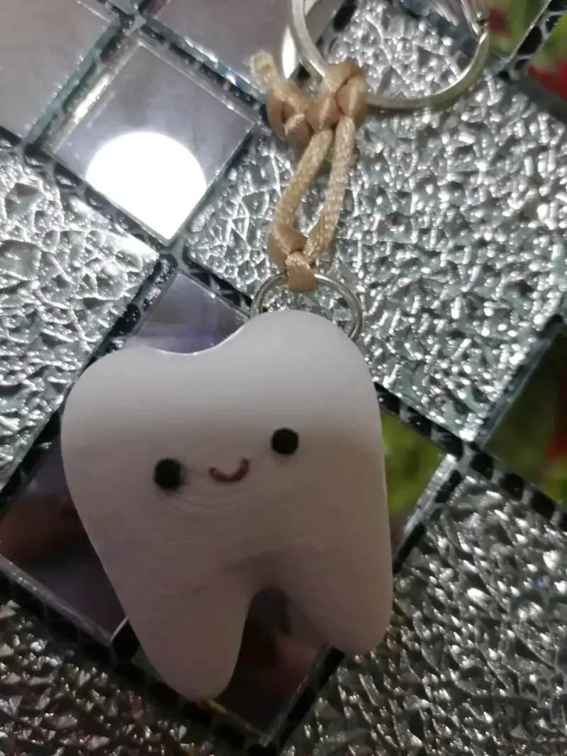 Llavero de dientes impreso 3D con diseño adorable - 2