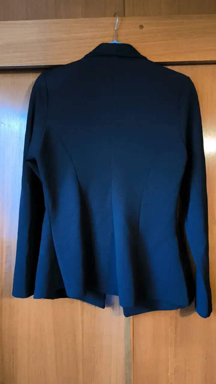 Blazer negro elegante para mujer - 2