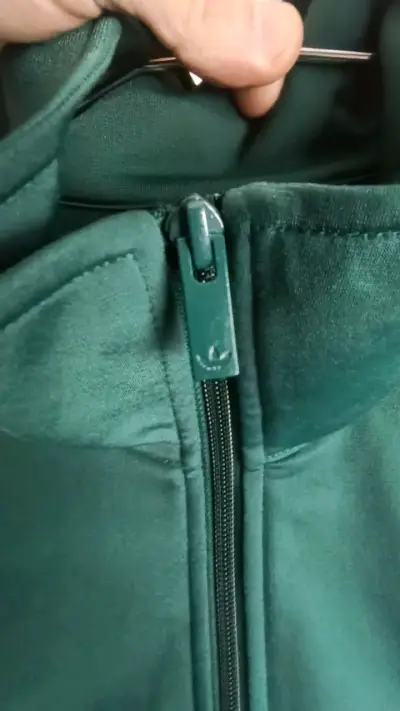 Chaqueta deportiva verde Adidas con logo - miniatura 5