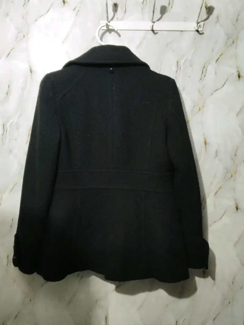 Abrigo negro para mujer - 4