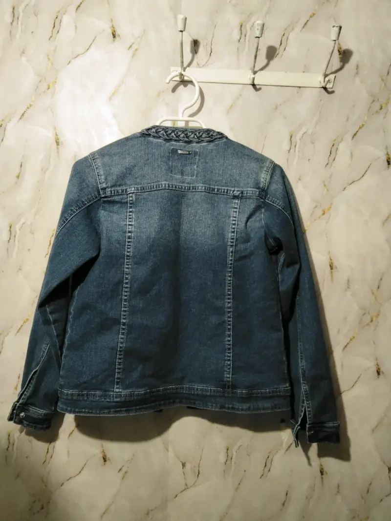 Chaqueta de mezclilla azul para mujer - 3
