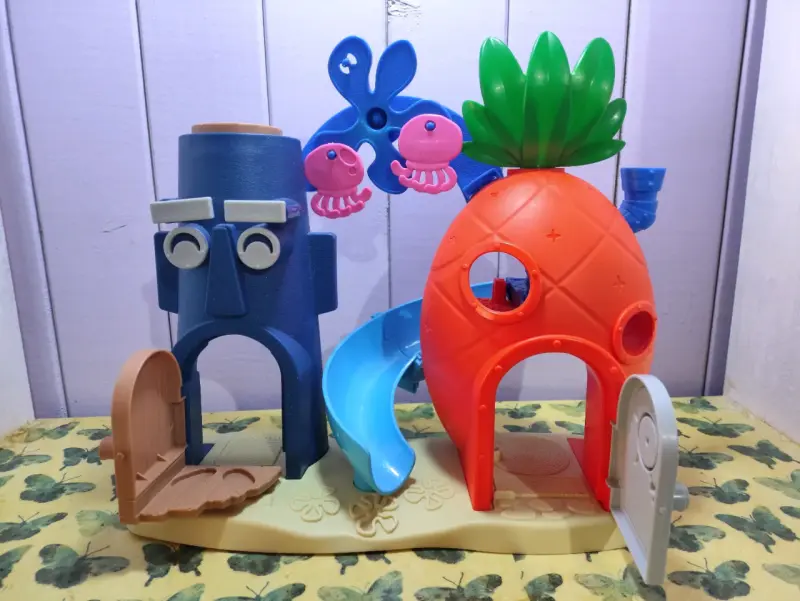 Casa de juguete temático Bob esponja - 2