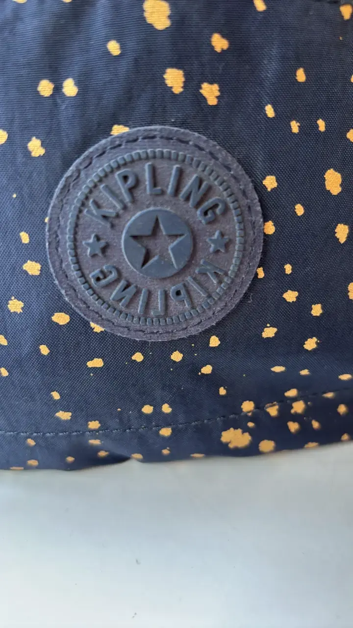 Mochila pequeña Kipling con diseño de puntos - 4