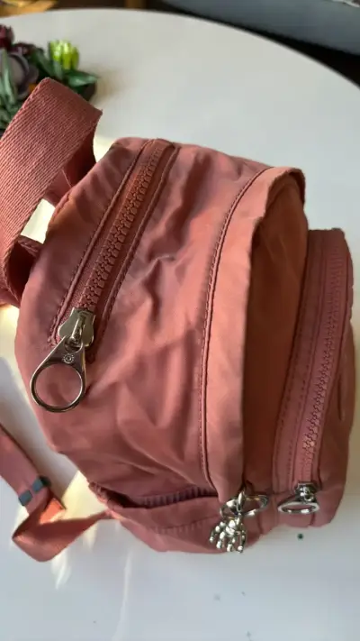 Mochila pequeña rosa Kipling con llavero - miniatura 3