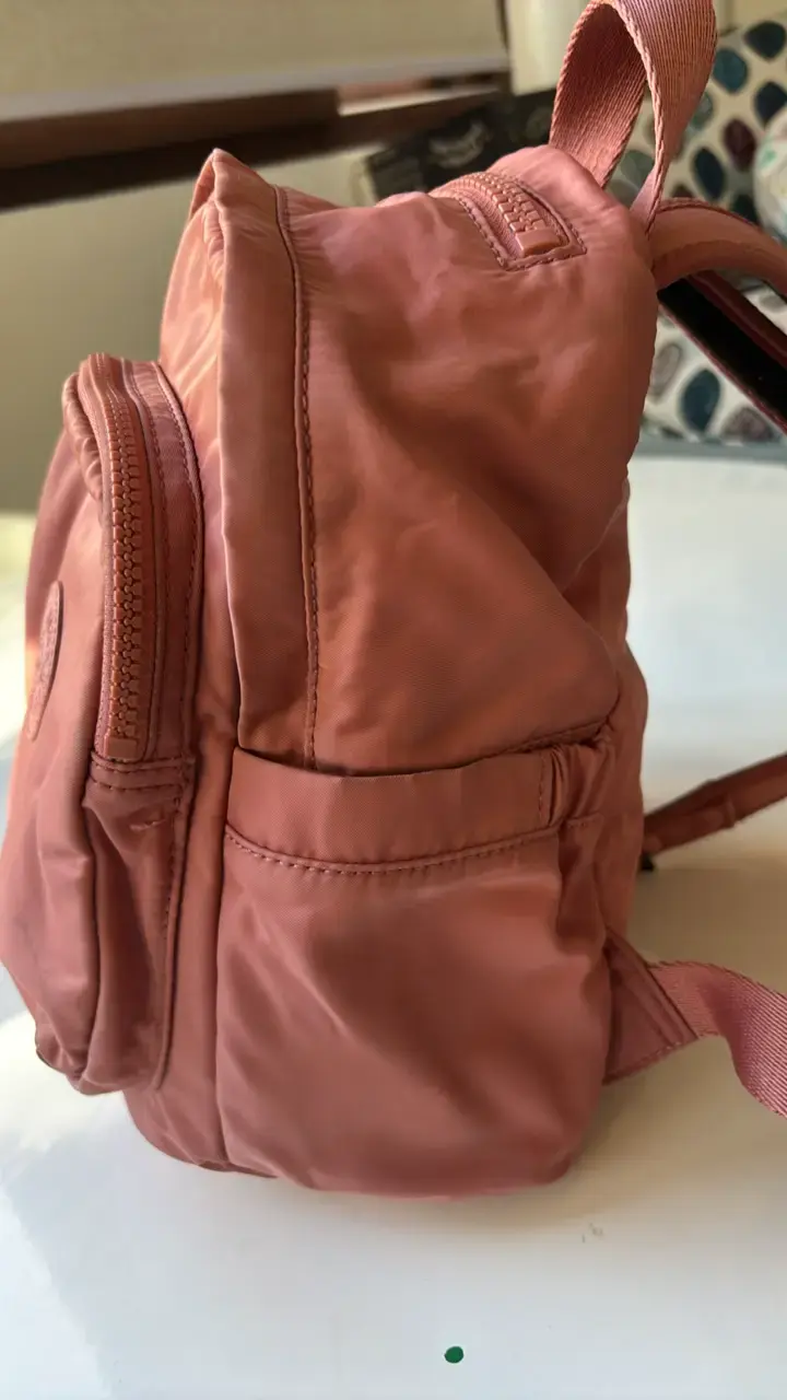 Mochila pequeña rosa Kipling con llavero - 5