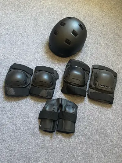 Set de protección para patinaje Oxelo negro - miniatura 1