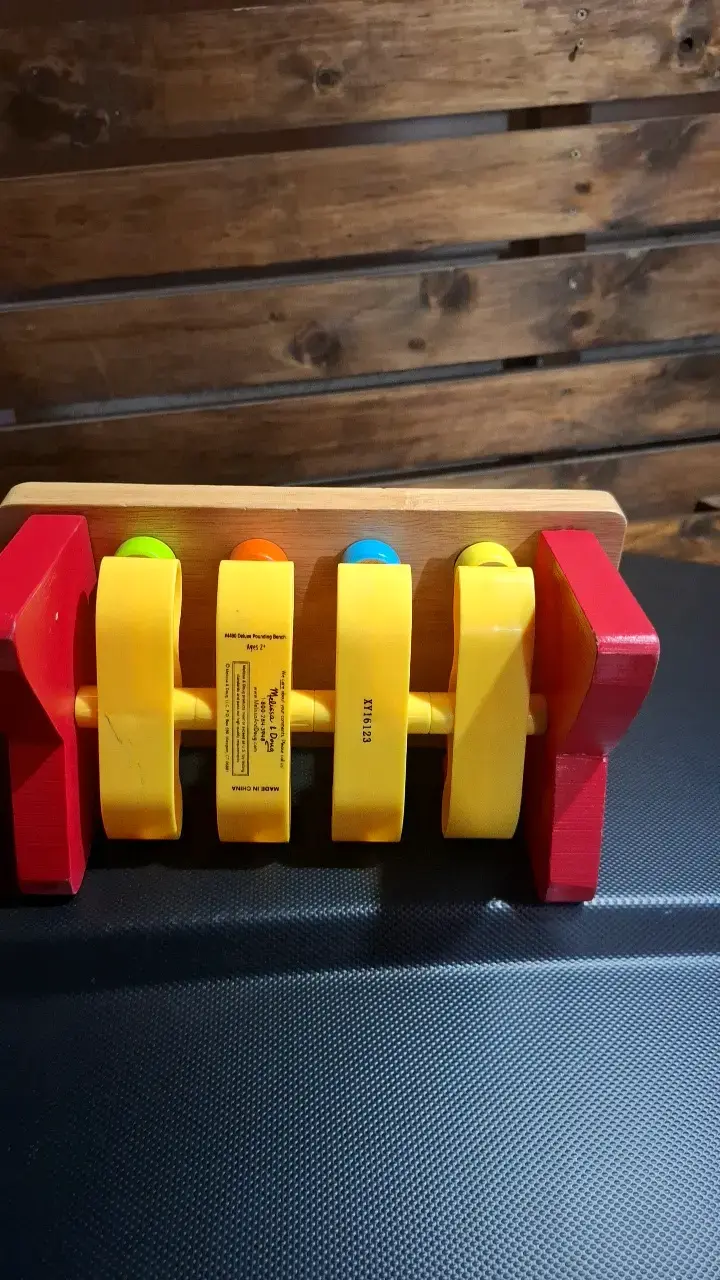 Juego de madera para niños con colores vibrantes - 4