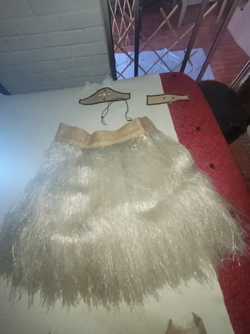 Traje típico polinesio talla L con fibras natura - 2