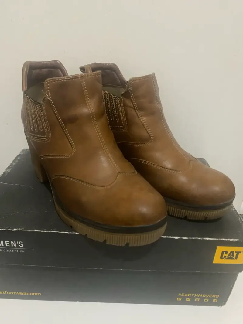 Botines de cuero marrón para mujer CAT - 3