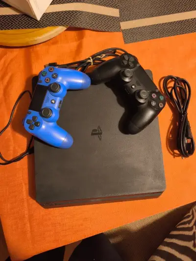 Consola PS4 Con Juegos - miniatura 1