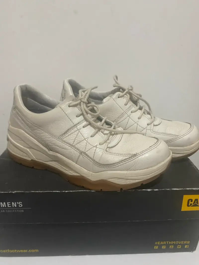 Zapatillas blancas de cuero para mujer CAT - 2