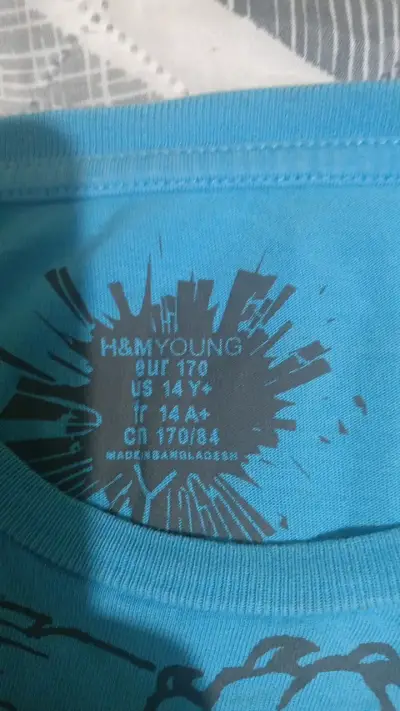 Polera sin mangas azul con diseño gráfico H&M - miniatura 3
