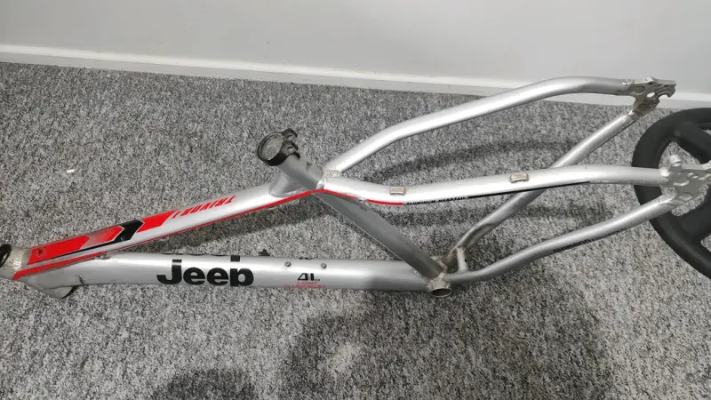 Marco de bicicleta Jeep Trivor 1 - 2