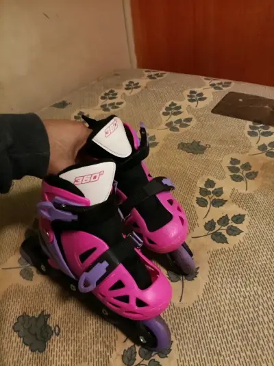 Patines en línea para niños color rosa y morado - miniatura 1