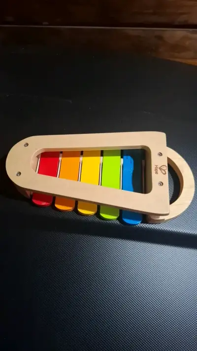Xilófono infantil de madera multicolor - miniatura 2