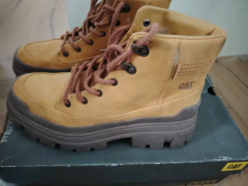 Botas Caterpillar Hardwear color marrón - 2