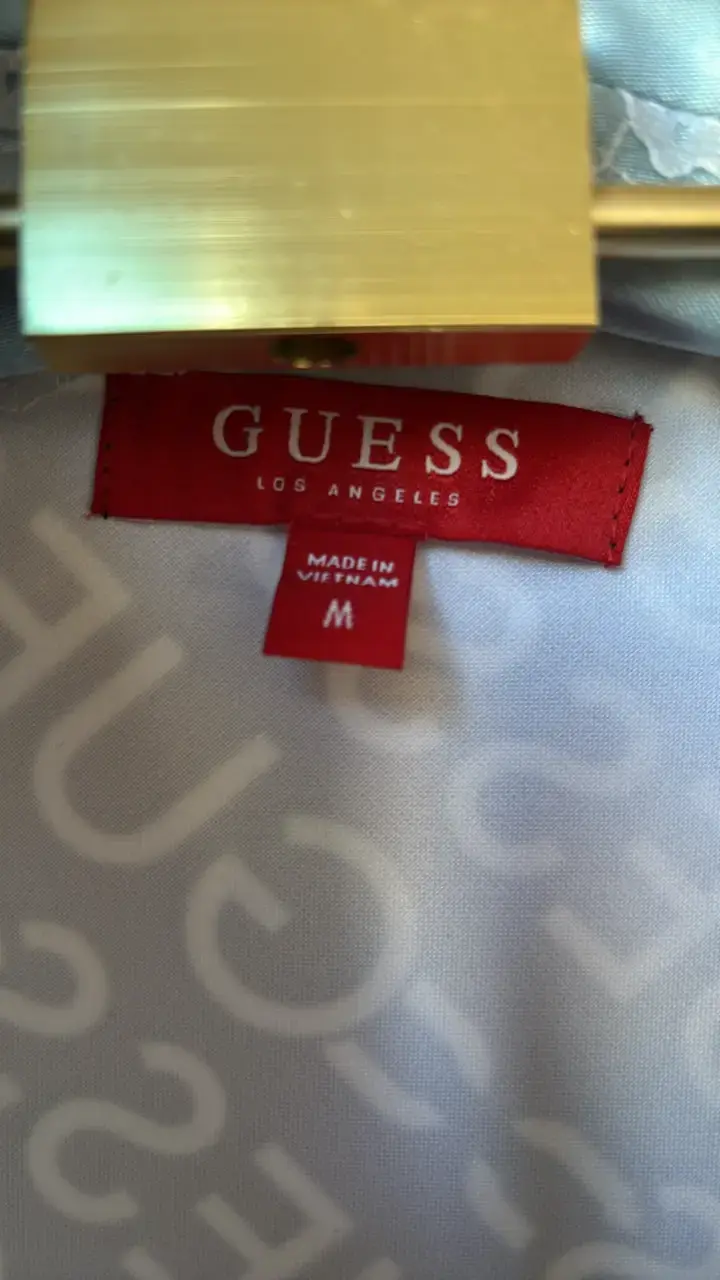 Chaqueta deportiva Guess negra con logo - 2