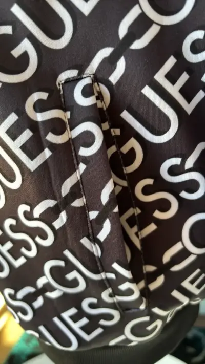 Chaqueta deportiva Guess negra con logo - miniatura 5