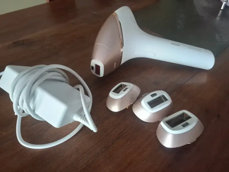 Depiladora IPL Philips Lumea Prestige con accesorios - 2