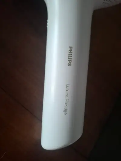 Depiladora IPL Philips Lumea Prestige con accesorios - miniatura 3
