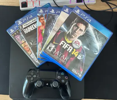 PS4 - miniatura 1