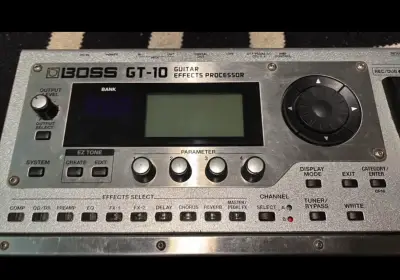 Pedalera de efectos para guitarra Boss GT-10 - miniatura 2