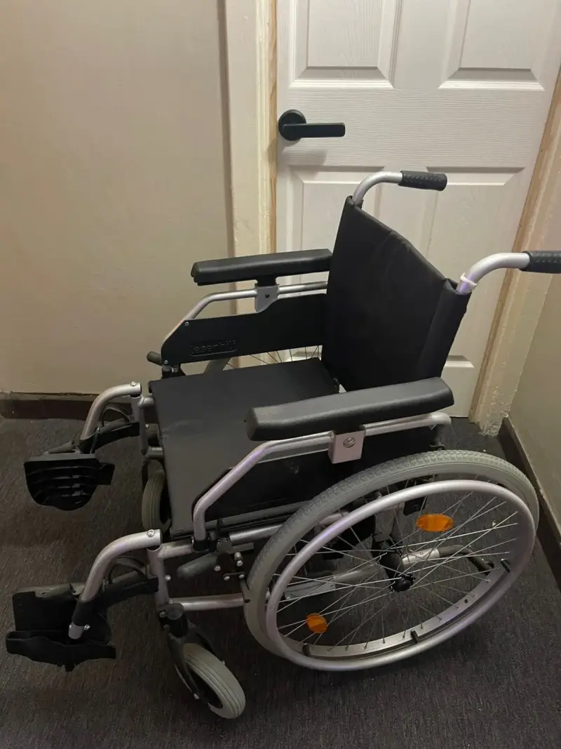 Silla de ruedas plegable Lesenhilf - 2