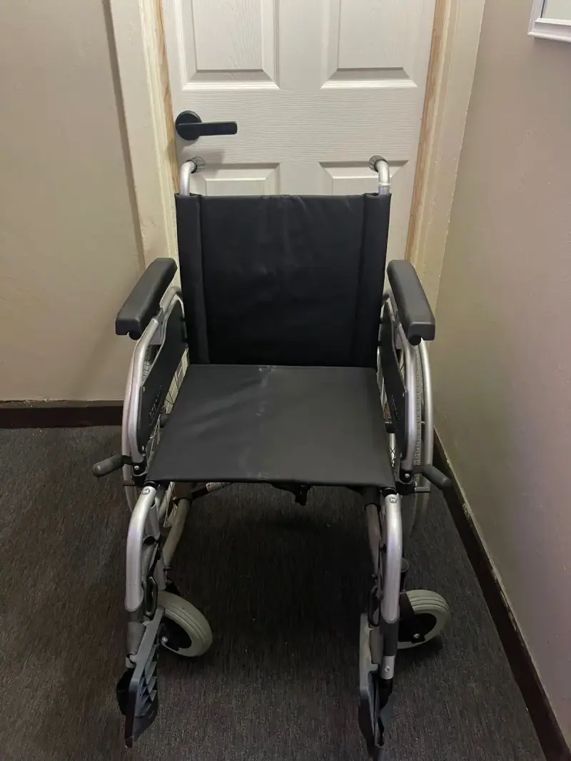 Silla de ruedas plegable Lesenhilf - 5