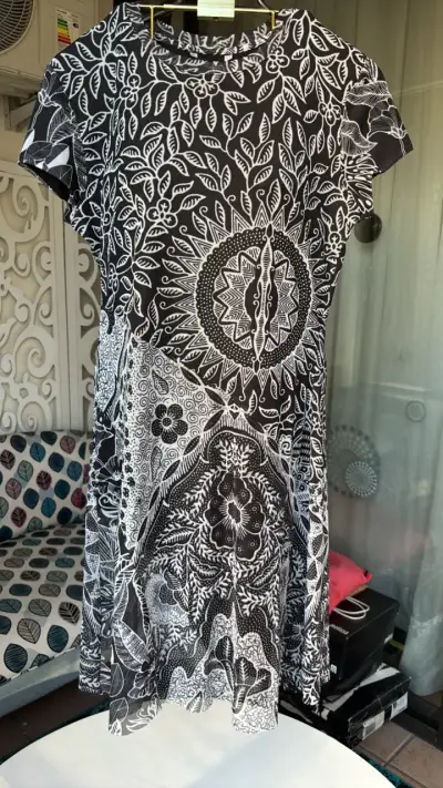 Vestido Desigual tull negro con blanco - miniatura 1