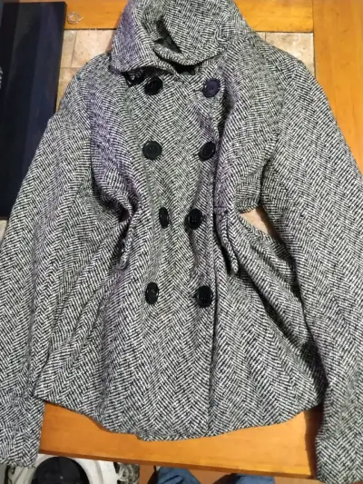 Abrigo gris con doble botonadura - miniatura 1