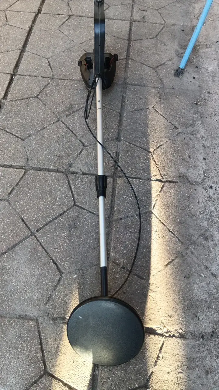Detector de metales portátil con pantalla analógica - 3