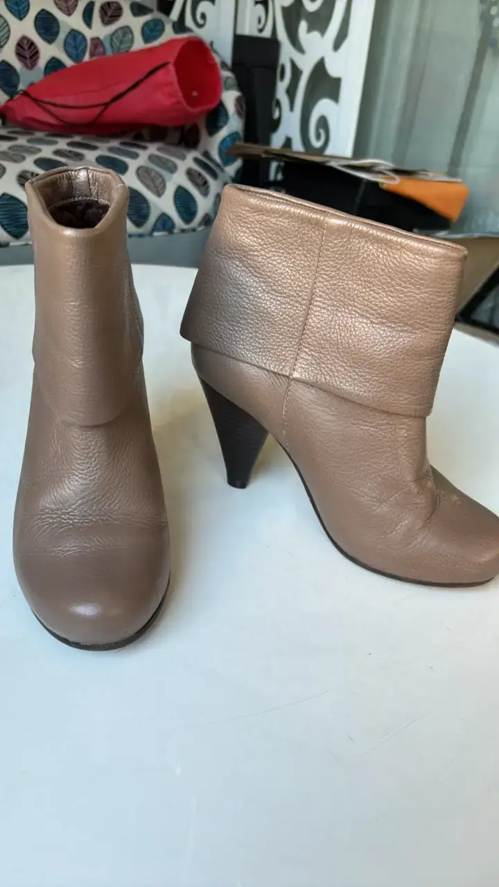 Botines Gacel de cuero marrón con tacón alto - 1