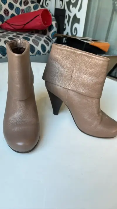 Botines Gacel de cuero marrón con tacón alto - miniatura 1