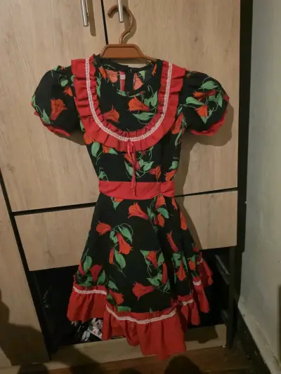 Vestido de fiesta floral para niña - miniatura 1