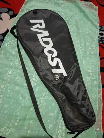 Raqueta de tenis con funda Radost - miniatura 1