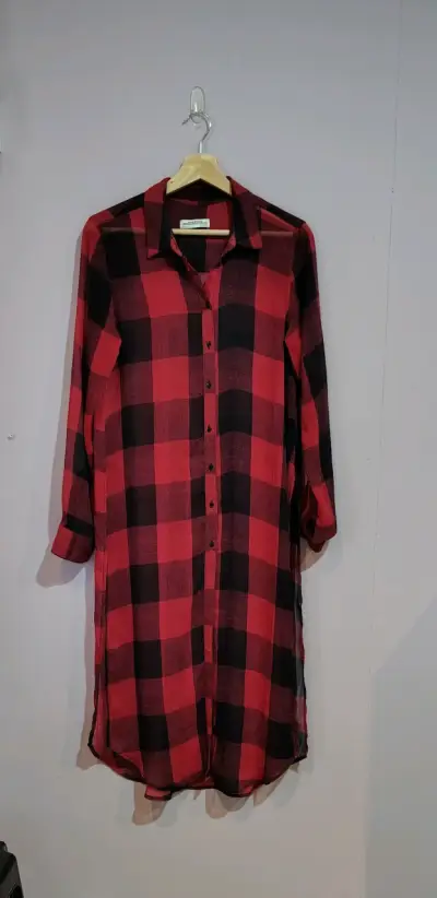 Vestido camisero a cuadros rojo y negro Zara - miniatura 1