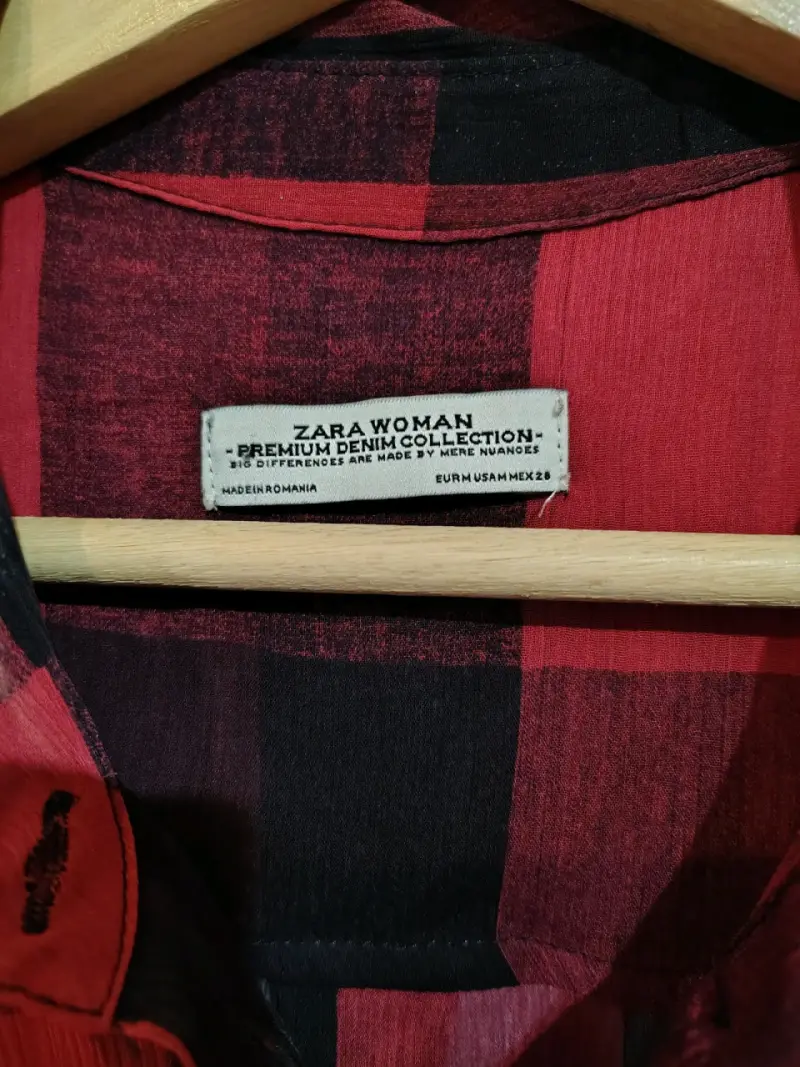 Vestido camisero a cuadros rojo y negro Zara - 3