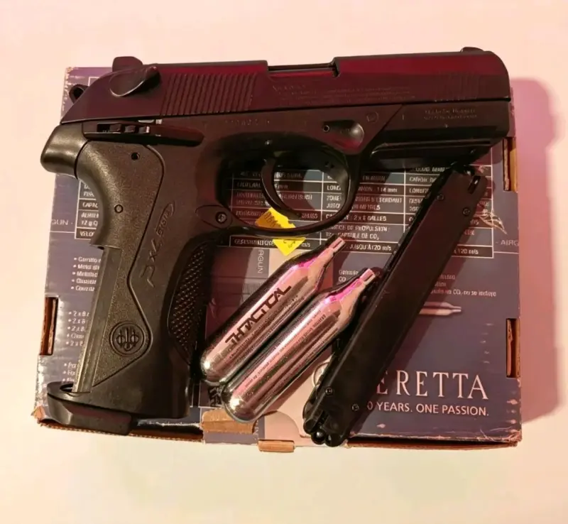 Pistola de aire Beretta PX4 Storm con CO2 - 4
