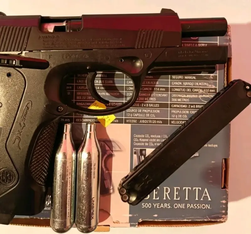 Pistola de aire Beretta PX4 Storm con CO2 - 5