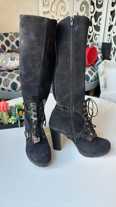 Botas ALDO negras de tacón alto con cordones - miniatura 1