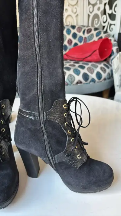 Botas ALDO negras de tacón alto con cordones - miniatura 2