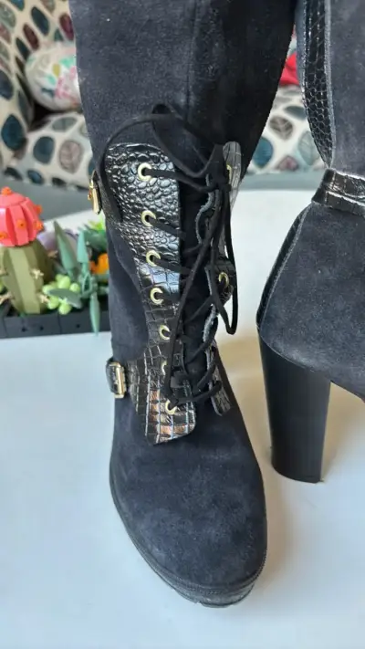 Botas ALDO negras de tacón alto con cordones - miniatura 3