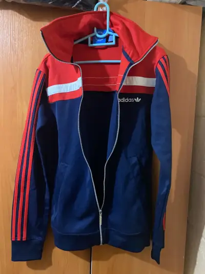 Full zip Adidas Original S roja y azul - miniatura 2