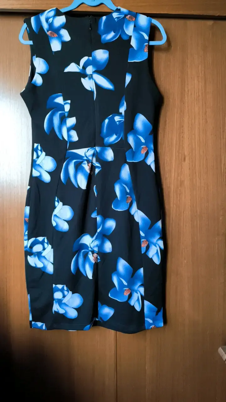 Vestido sin mangas con estampado floral azul - 2