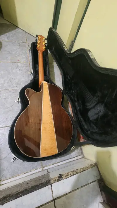 Guitarra acústica Takamine GN93CE-NAT con estuche - miniatura 2