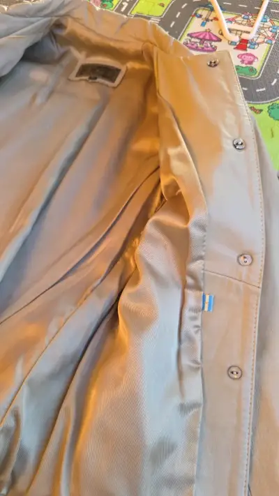 Chaqueta de cuero beige para mujer - miniatura 3